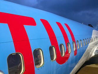 Tui jet